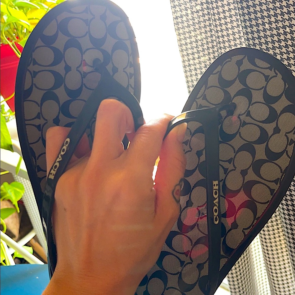 Coach flip flops